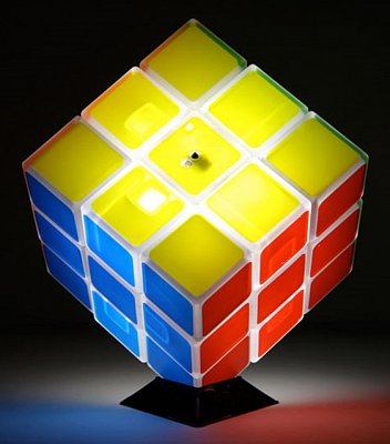 Svítící Rubikova kostka