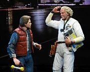 Sběratelská akční figurka Back to the Future Ultimate Doc Brown (1985) 18 cm