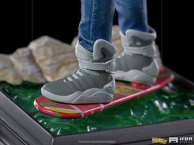 Back to the Future II Art Scale Statue 1/10 Marty McFly on Hoverboard 22 cm