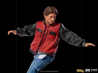 Back to the Future II Art Scale Statue 1/10 Marty McFly on Hoverboard 22 cm