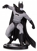 Batman Black & White Statue Batman by Gene Colan 17 cm