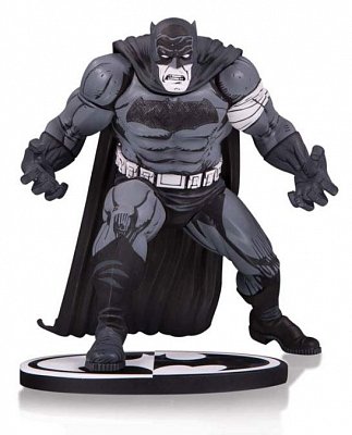 Batman Black & White Statue Batman by Klaus Janson 25 cm