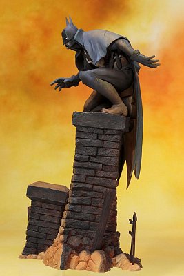 DC Comics ARTFX+ PVC Statue 1/10 Batman Gotham by Gaslight 32 cm --- DAMAGED PACKAGING