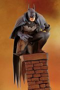 DC Comics ARTFX+ PVC Statue 1/10 Batman Gotham by Gaslight 32 cm --- DAMAGED PACKAGING