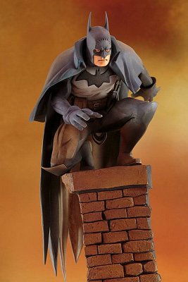 DC Comics ARTFX+ PVC Statue 1/10 Batman Gotham by Gaslight 32 cm --- DAMAGED PACKAGING