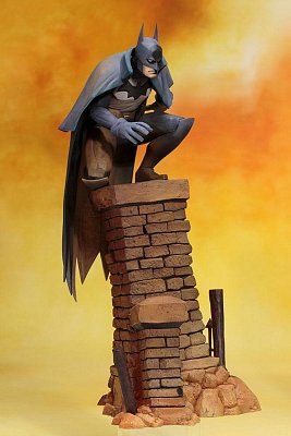 DC Comics ARTFX+ PVC Statue 1/10 Batman Gotham by Gaslight 32 cm --- DAMAGED PACKAGING