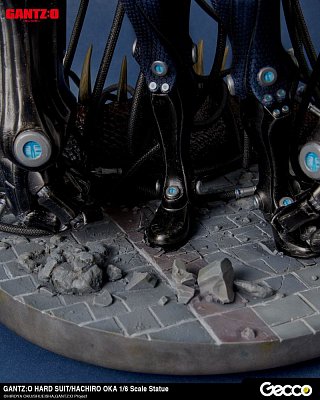 Gantz:O Statue 1/6 Hachiro Oka Hard Suit 57 cm --- DAMAGED PACKAGING
