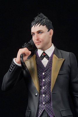 Gotham ARTFX+ PVC Statue 1/10 Oswald Chesterfield Cobblepot 18 cm