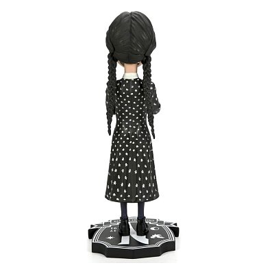  Hlavový třepačník Bobble-Head Wednesday Addams o výšce 21 cm