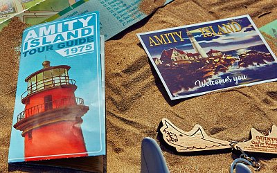 Jaws Kit Amity Island Summer of 75 --- DAMAGED PACKAGING