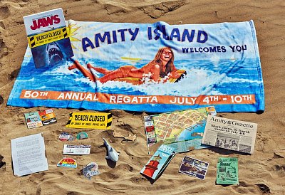 Jaws Kit Amity Island Summer of 75 --- DAMAGED PACKAGING