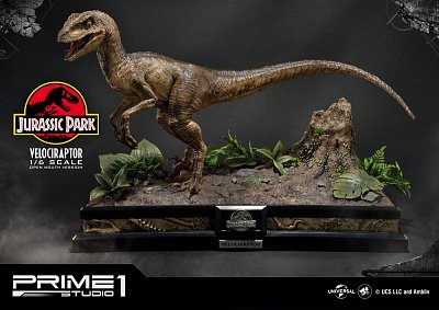 Socha Jurského parku 1/6 Velociraptor 41 cm