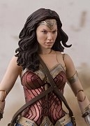 Justice League S.H. Figuarts Action Figure Wonder Woman 15 cm