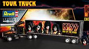 Kiss Model Kit 1/32 Tour Truck 55 cm