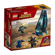 LEGO® Marvel Super Heroes&trade; Avengers: Infinity War - Outrider Dropship Attack