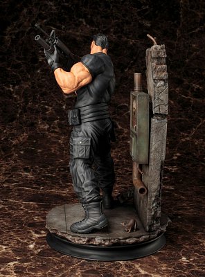 Marvel Comics Fine Art Statue 1/6 The Punisher 30 cm