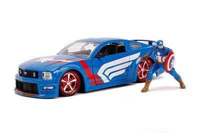 Marvel Hollywood Rides Diecast Model 1/24 2006 Ford Mustang GT with Captain America Figure --- DAMAGED PACKAGING