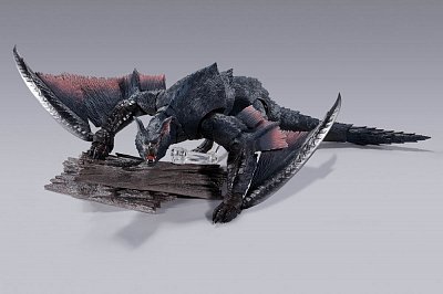 Monster Hunter S.H. MonsterArts Action Figure Nargacuga 30 cm --- DAMAGED PACKAGING