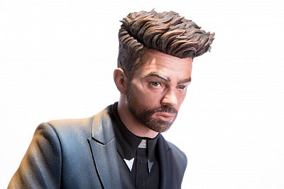 Preacher Statue Jesse Custer 25 cm --- DAMAGED PACKAGING