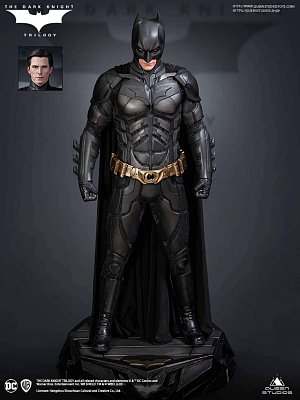 The Dark Knight Statue 1/3 Batman Deluxe Edition 68 cm - Vážně poškozený obal