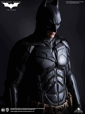 The Dark Knight Statue 1/3 Batman Deluxe Edition 68 cm - Vážně poškozený obal