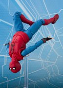 Spider-Man Homecoming S.H. Figuarts Action Figure Spider-Man Homesuit & Option Act Wall 15 cm