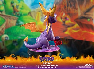 Spyro the Dragon PVC Statue Spyro 20 cm --- DAMAGED PACKAGING