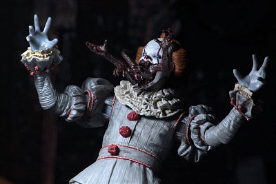 Stephen King\'s It 2017 Action Figure Ultimate Pennywise (Dancing Clown) 18 cm