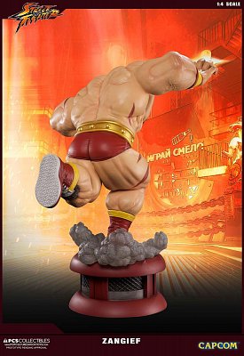 Street Fighter V Statue 1/4 Zangief 69 cm --- DAMAGED PACKAGING