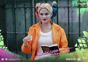 Suicide Squad Movie Masterpiece Action Figure 1/6 Harley Quinn (Prisoner Version) 28 cm --- DAMAGED PACKAGING