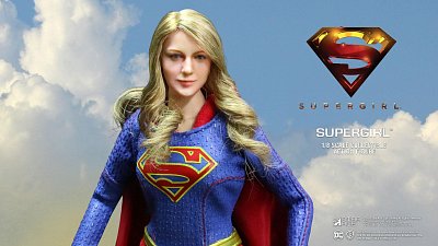 Supergirl Real Master Series Action Figure 1/8 Supergirl 23 cm