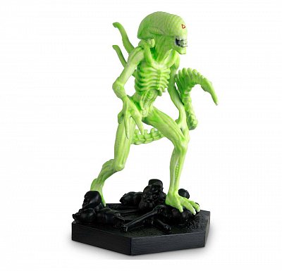 The Alien & Predator Figurine Collection 1/16 Vision Xenomorph (Alien vs. Predator) GITD 14 cm