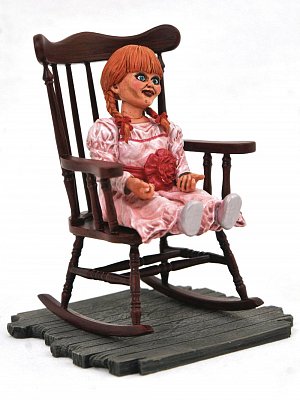 The Conjuring Universe Horror Movie Gallery PVC Statue Annabelle 23 cm --- DAMAGED PACKAGING
