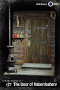 The Hateful Eight Cinematic Diorama 1/6 The Door of Haberdashery 46 cm