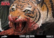 The Walking Dead Statue Ezekiel & Shiva 33 cm