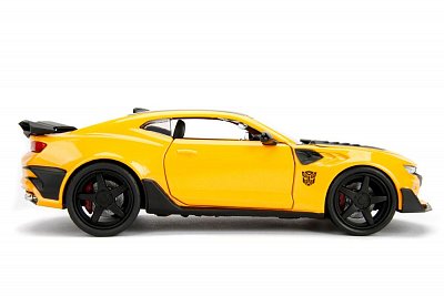 Transformers Diecast Model 1/24 2016 Chevy Camaro Bumblebee with Collectible Coin