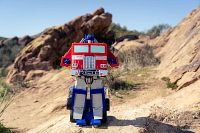 Transformers Transforming R/C Robot Optimus Prime (G1 Version) heo EU FTM Exclusive 30 cm