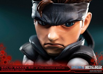 Metal Gear Solid PVC SD Statue Solid Snake 20 cm --- DAMAGED PACKAGING