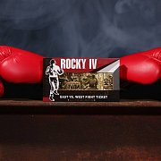 Vstupenka na zápas Rocky IV Replica East vs. West (pozlacená)